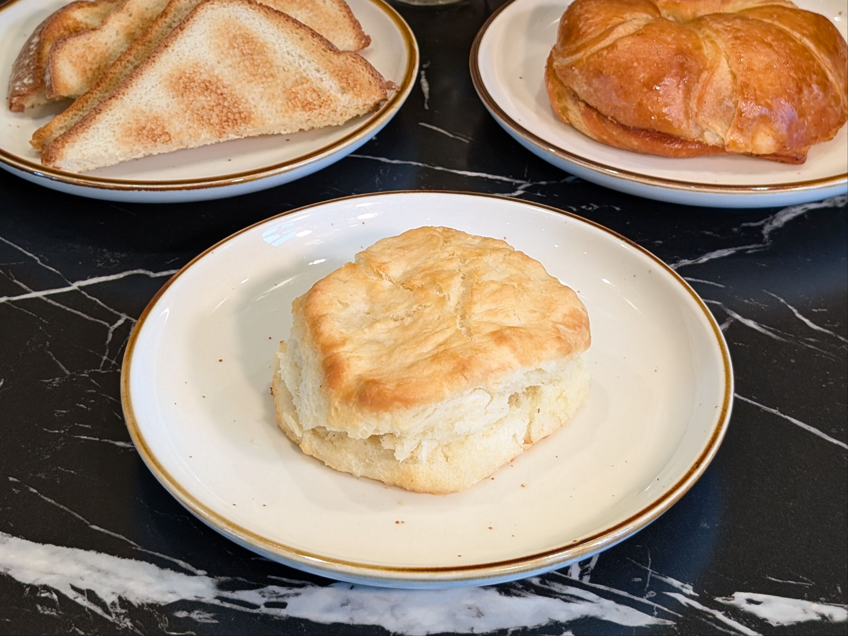 Side - 1 Biscuit.