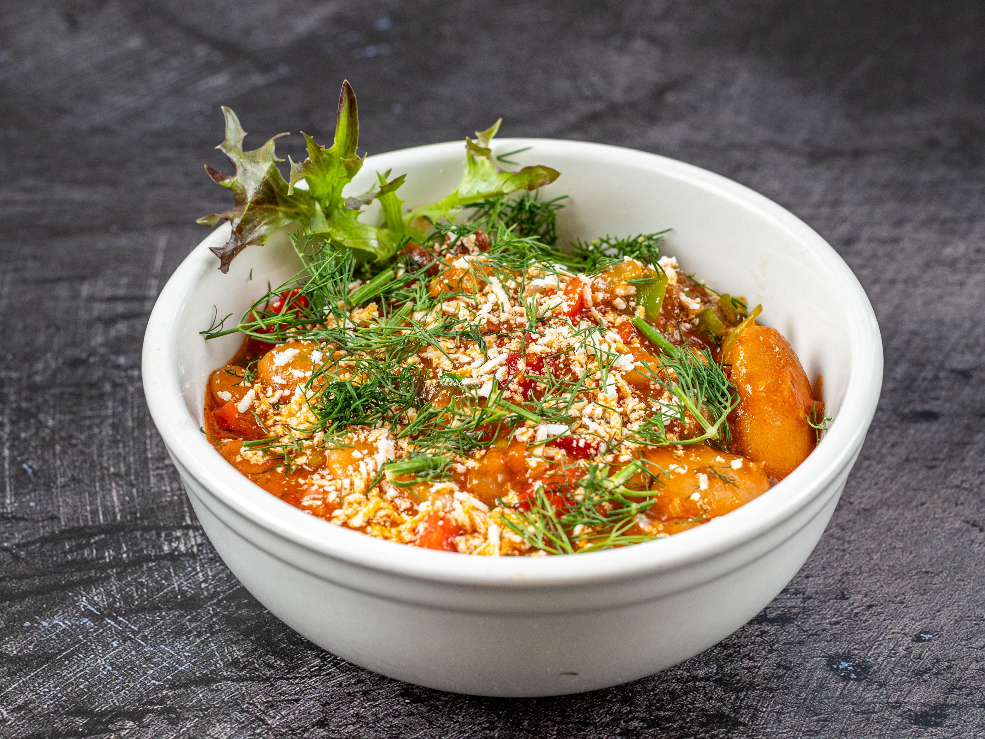 Gigantes Beans (10 Oz.).