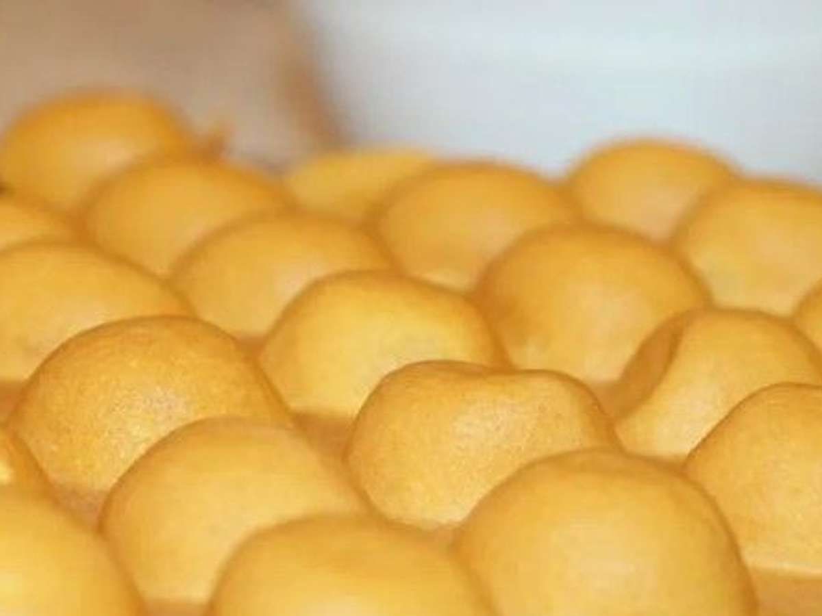 Plain Bubble Waffle.