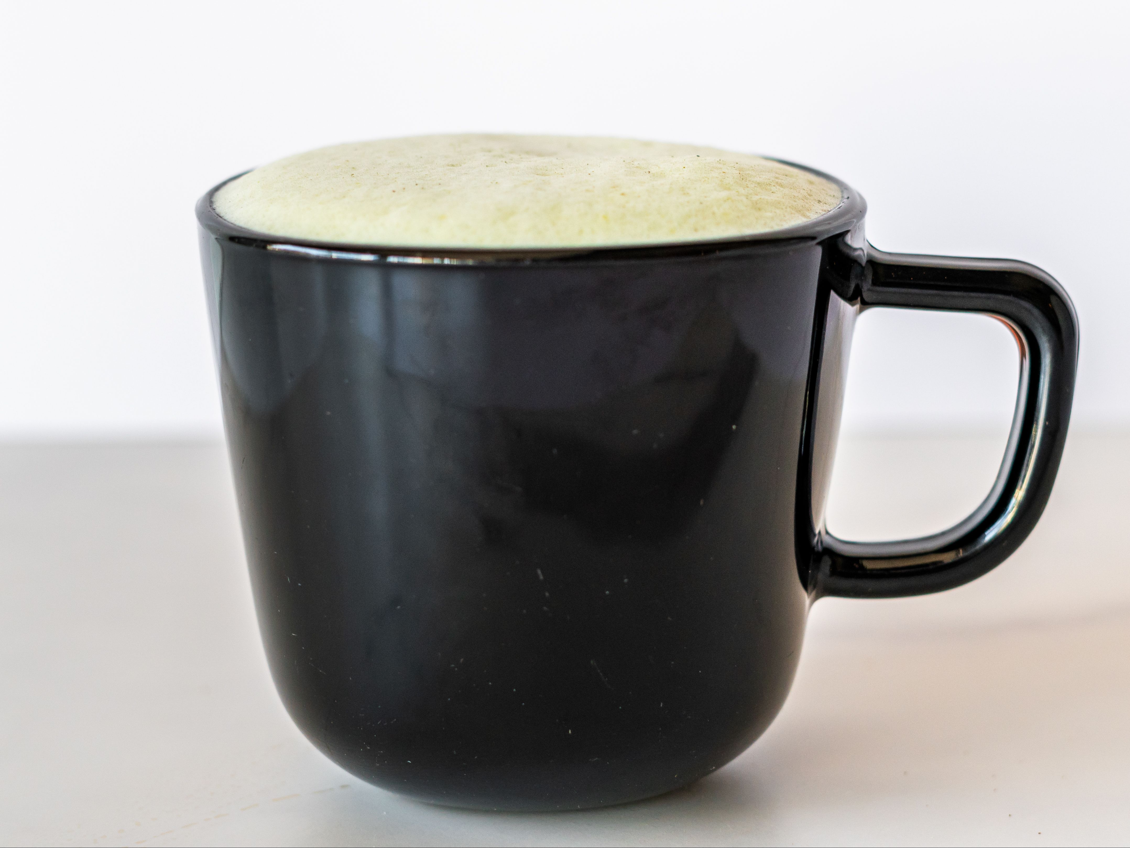 12 oz Hot Matcha Latte.