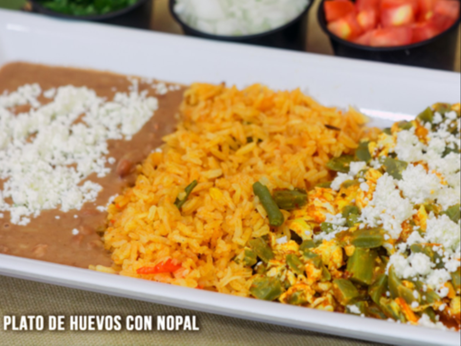 HUEVOS CON NOPAL