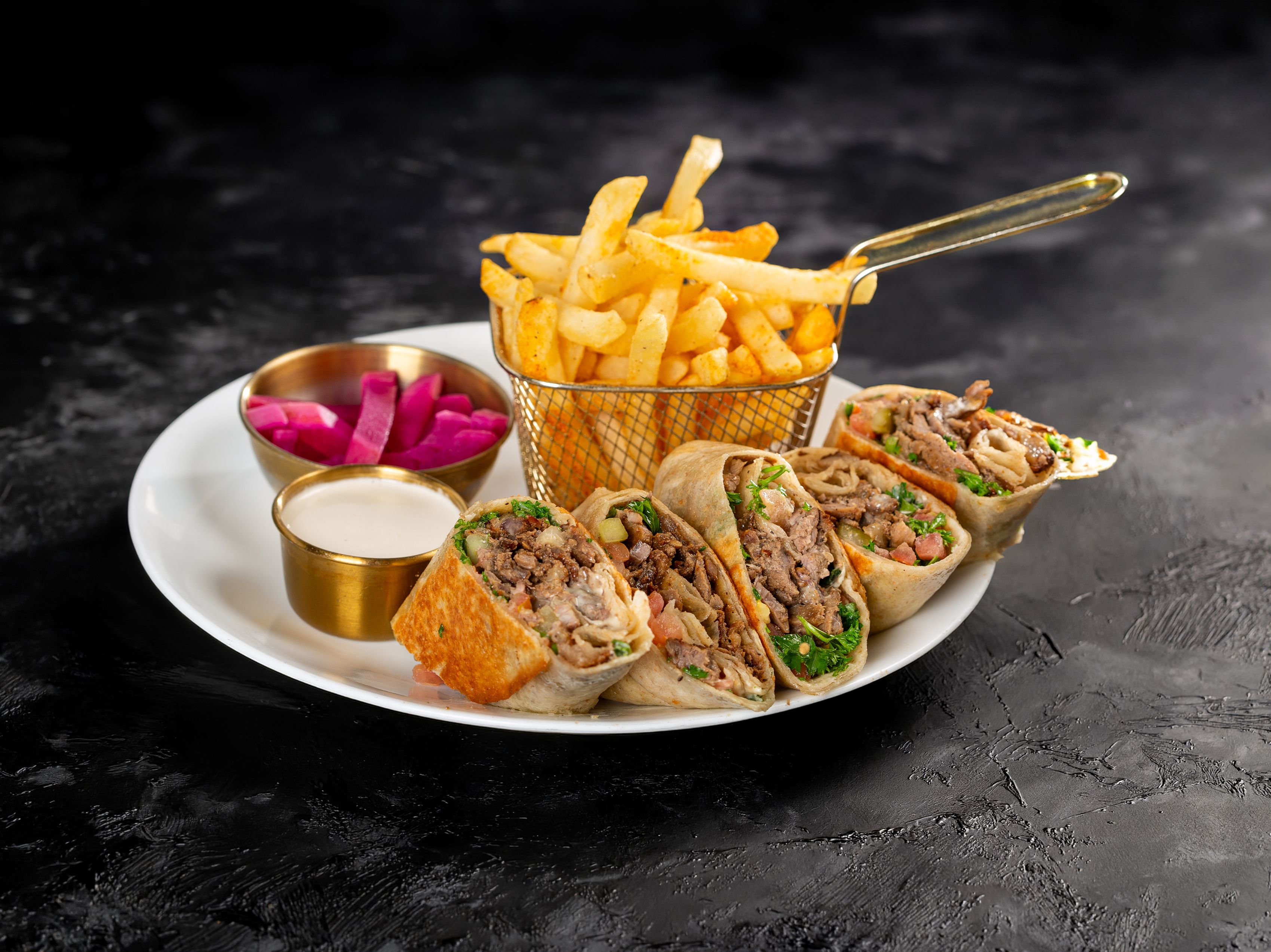 Beef Shawarma Sandwich / ساندويش شاورما لحم