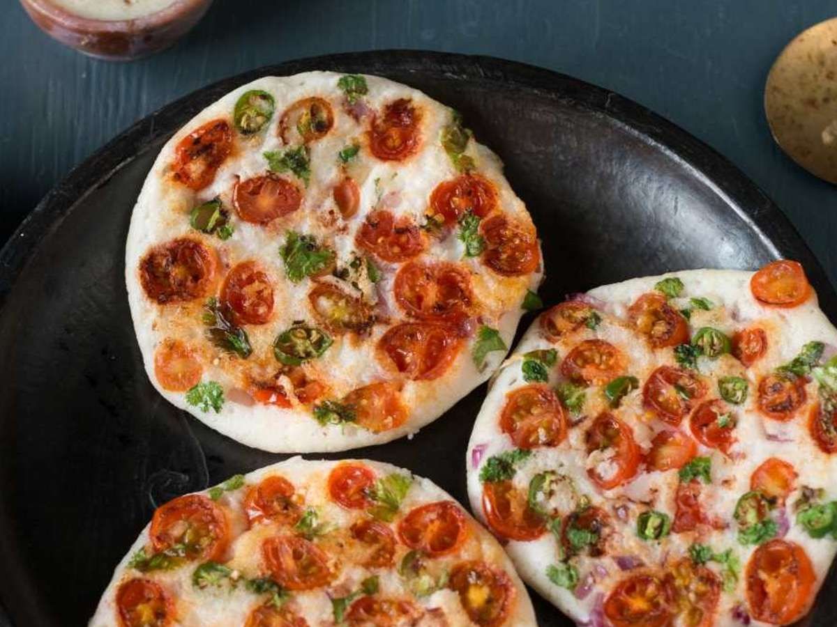 Onion Tomato Chilli Uttapam.