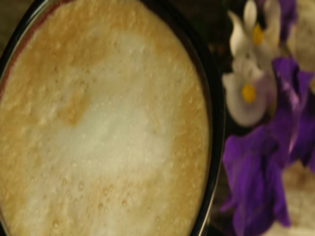 Q3 Café Au Lait - Iced (Café Misto) (coffee + steamed milk).