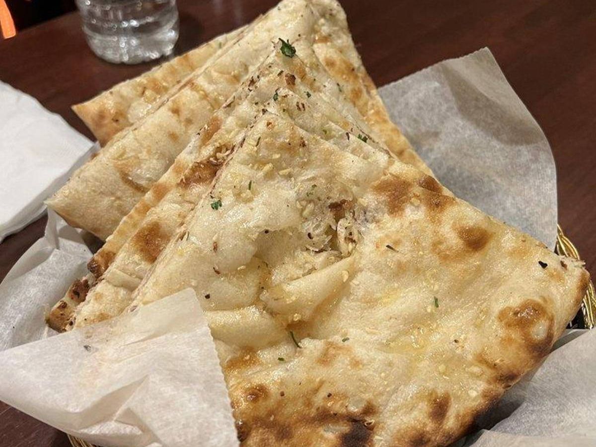 Naan*.
