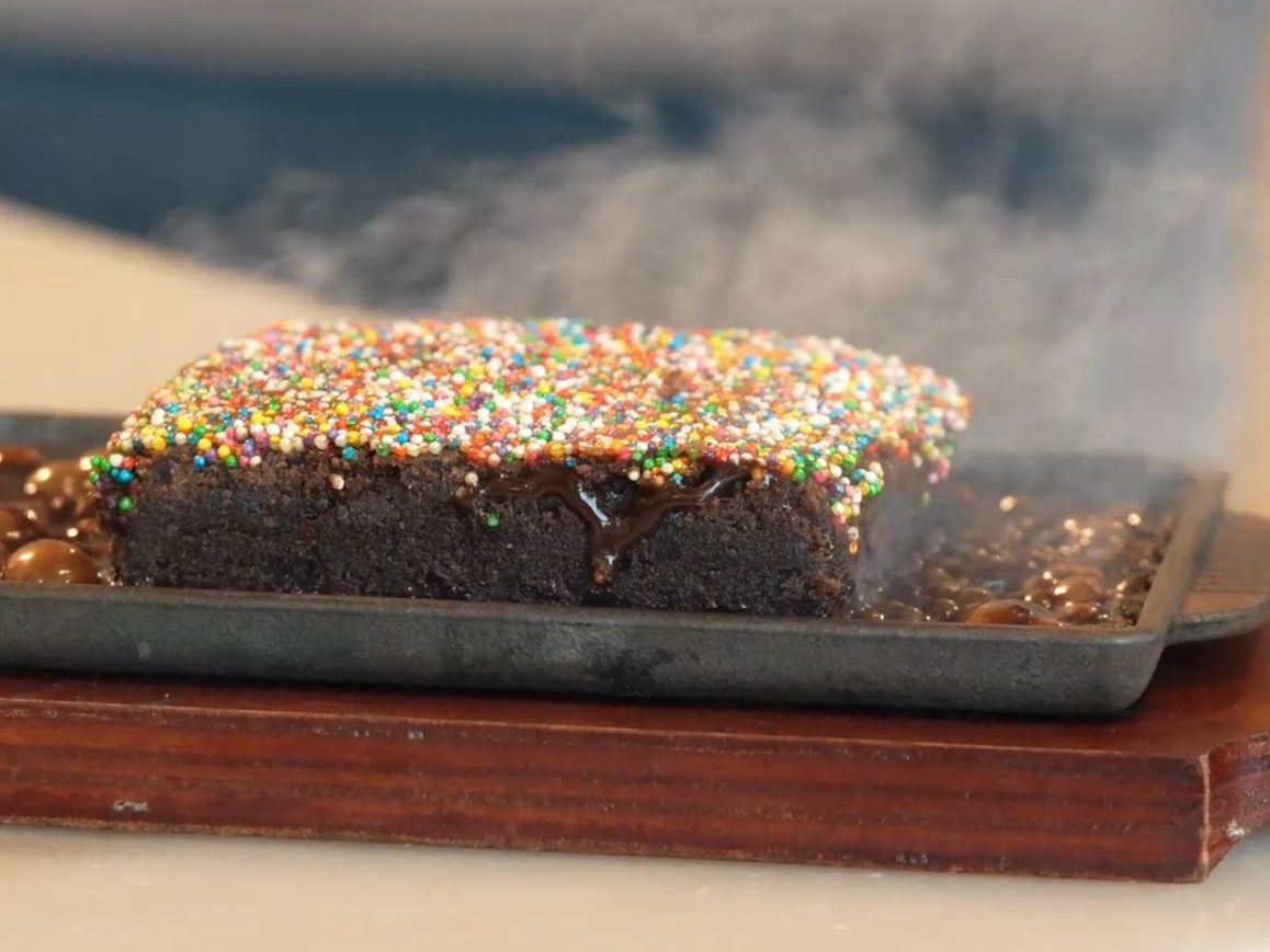 Dot Brownie Sizzler w/Ice Cream.