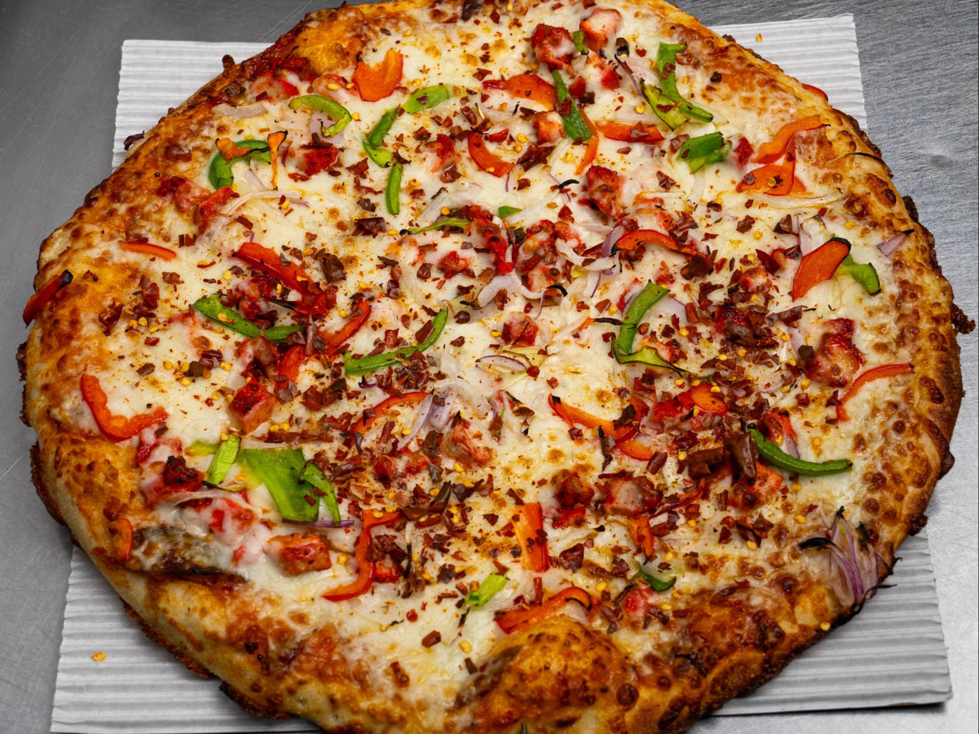 Chicken 65 Pizza (Spicy).