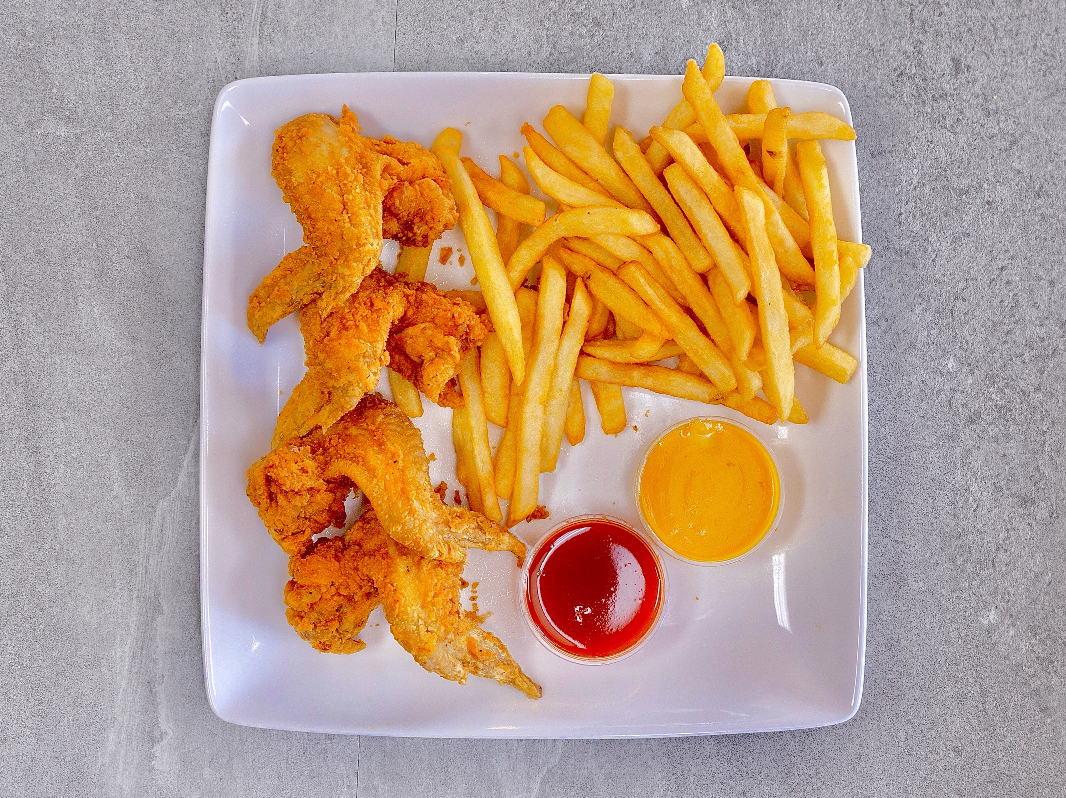 4 Wings 1 Side