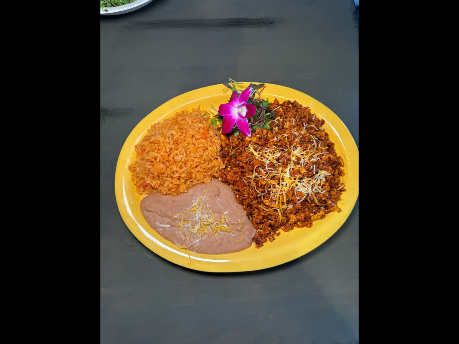 Chorizo con Huevo Plate
