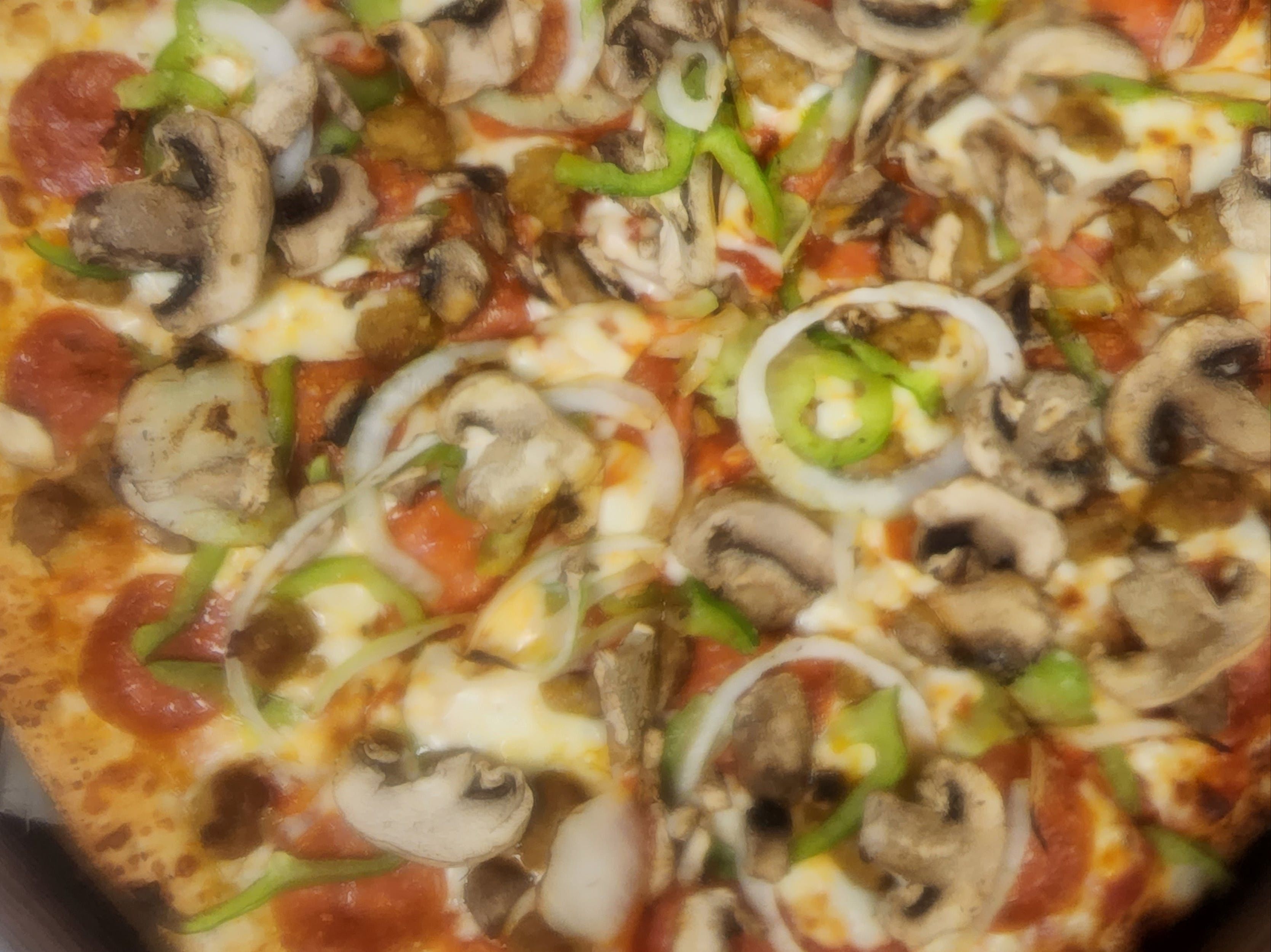 Buck's Deluxe Pizza.