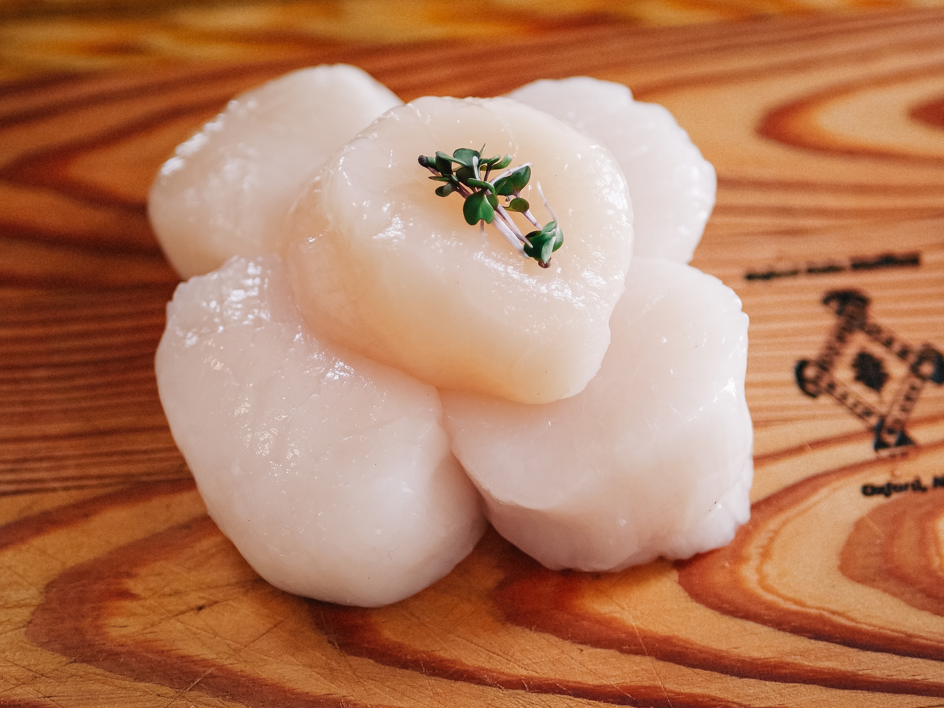 1lb U10 Sea Scallops.