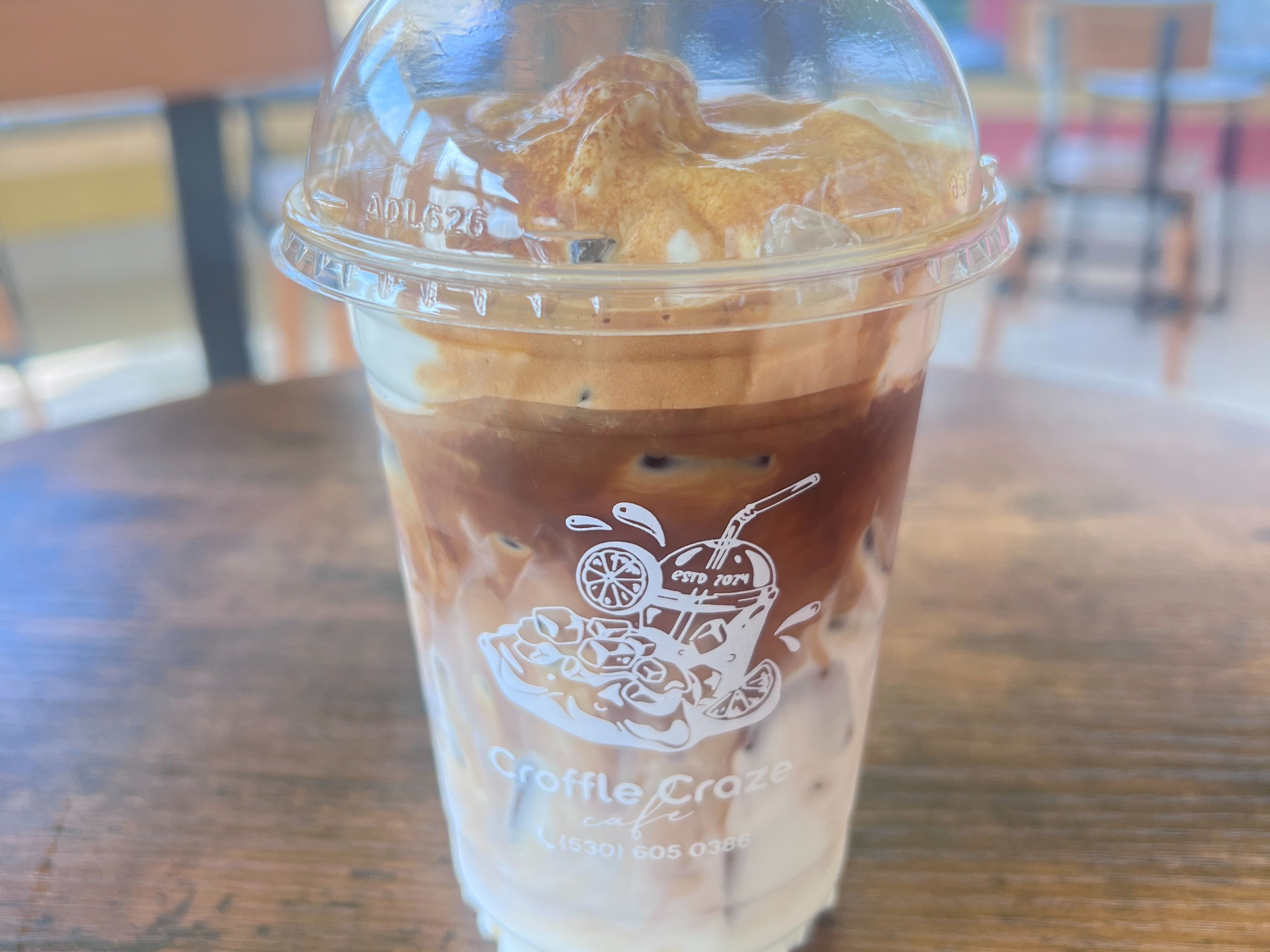 Latte (Coffee, Milk, Croffle Cream).