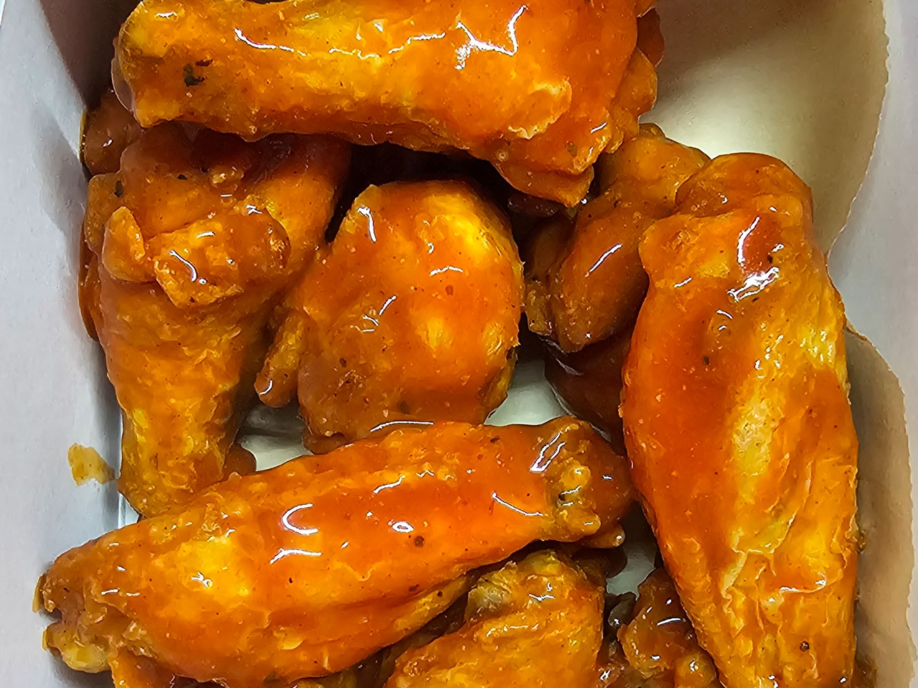 Wings 6 Pcs 1 Spice & 1 Dip.
