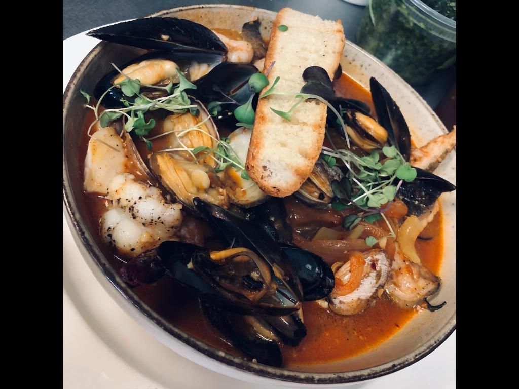 Delicious Cioppino and Seafood Specialties