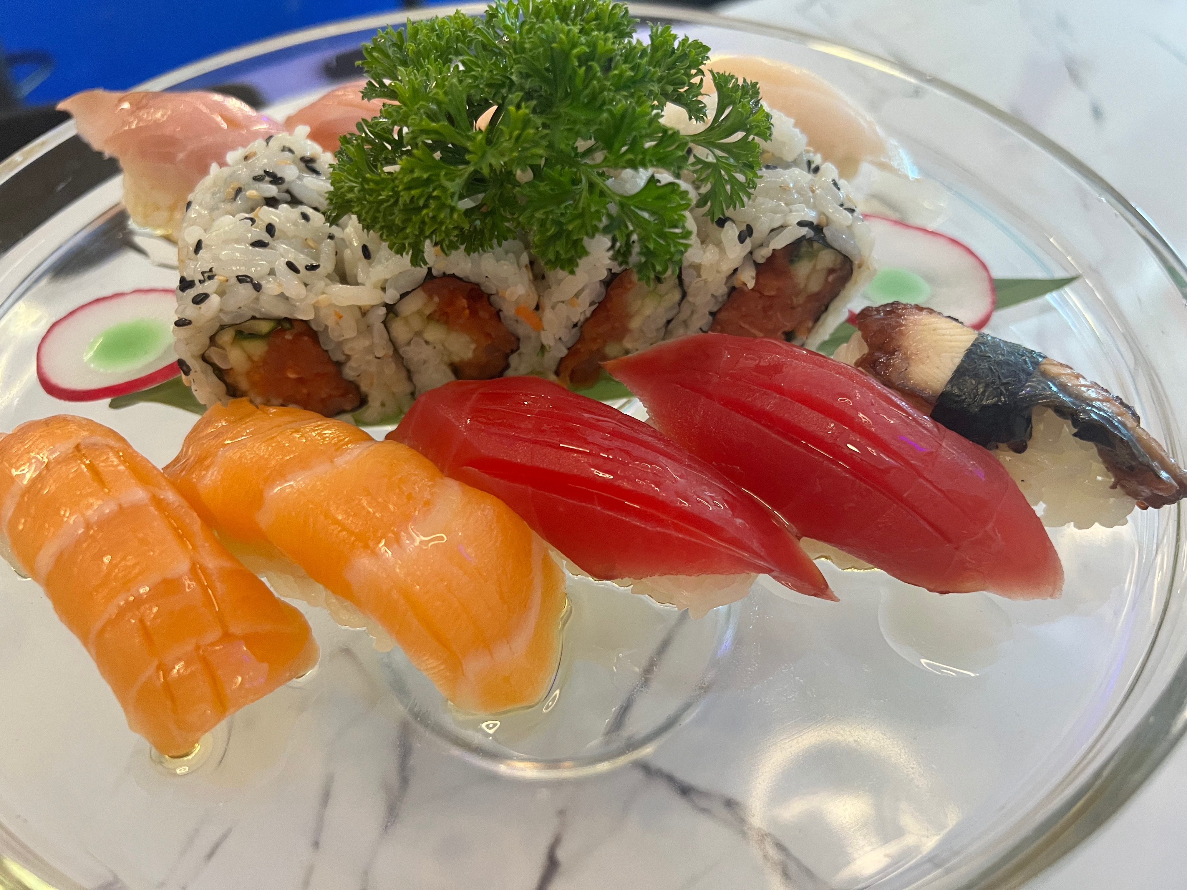 195/Sushi Combo.