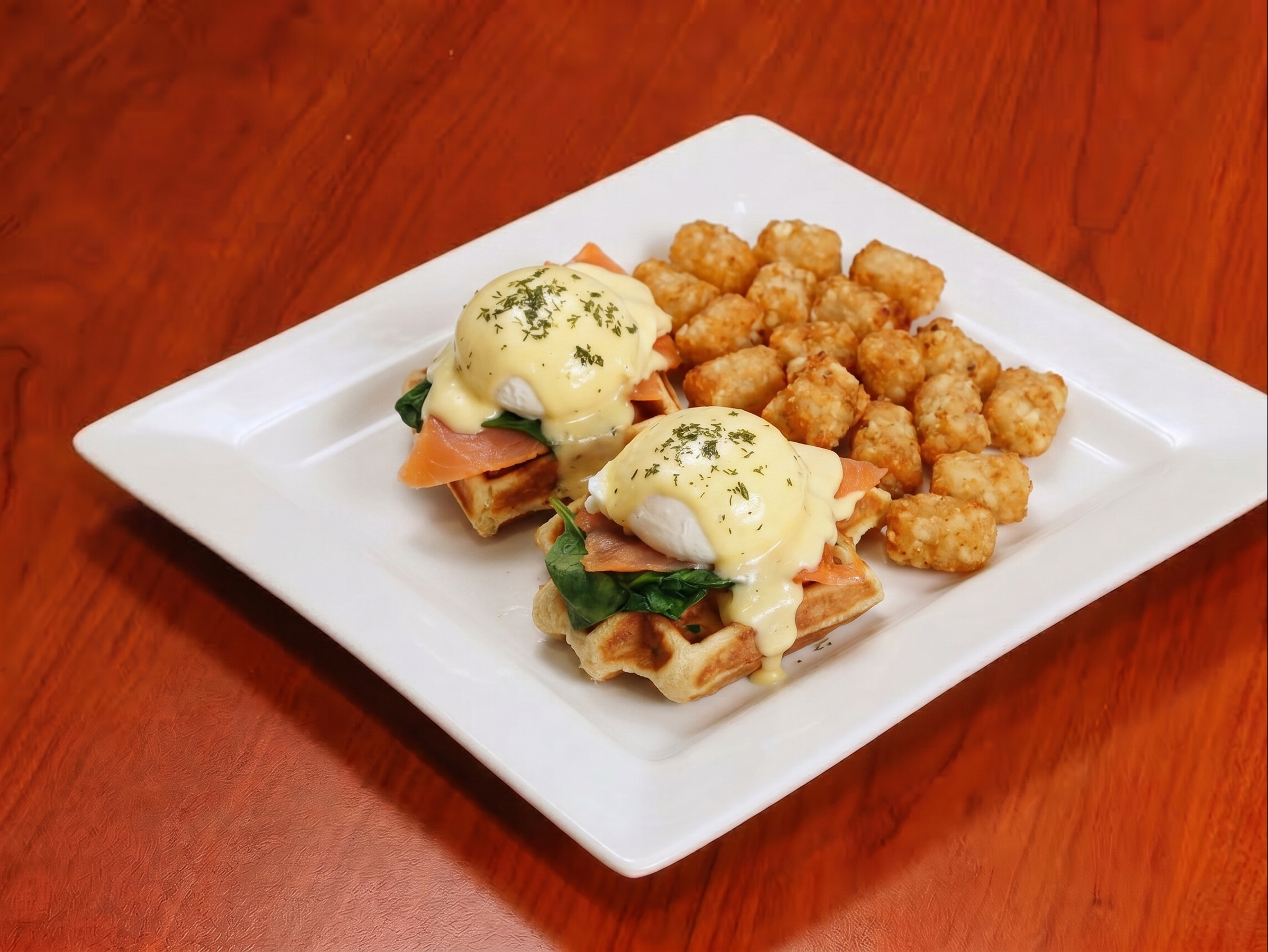 Smoked Salmon Benedict 三文鱼班克蛋.
