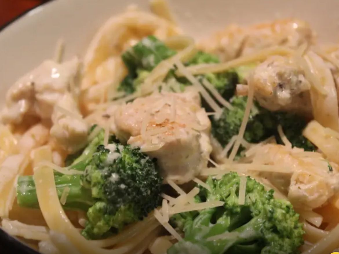 Chicken Broccoli Alfredo.