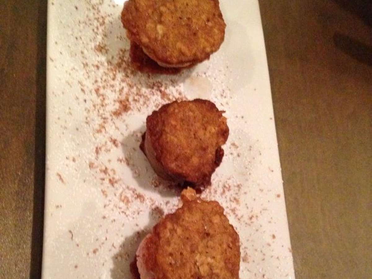 Butter Cookies Ice Cream Sandwich -D