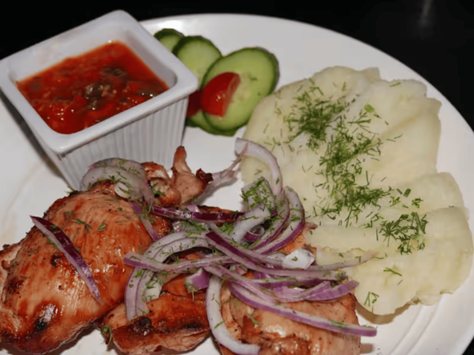 Chicken Shish with Mashed Potatoes.