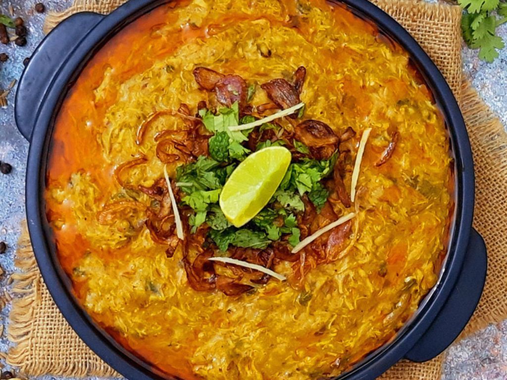 Haleem (Chicken) with 1 Naan