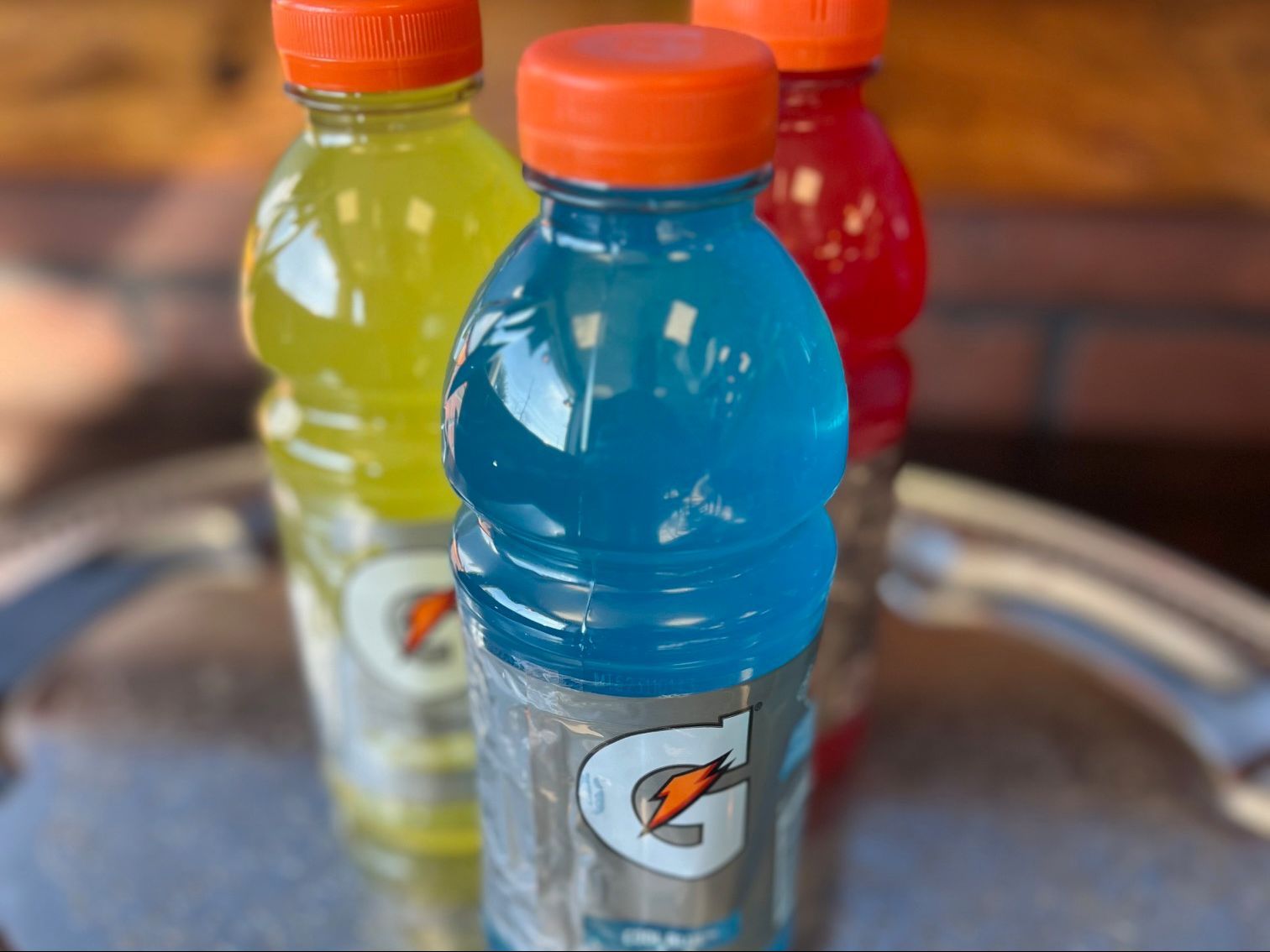 Powerade/ Gatorade.