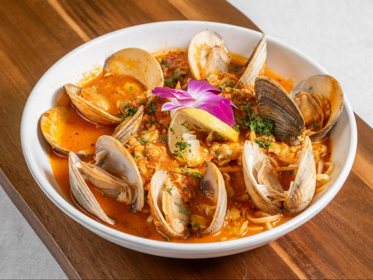 Linguini Alla Vongole Rosso.