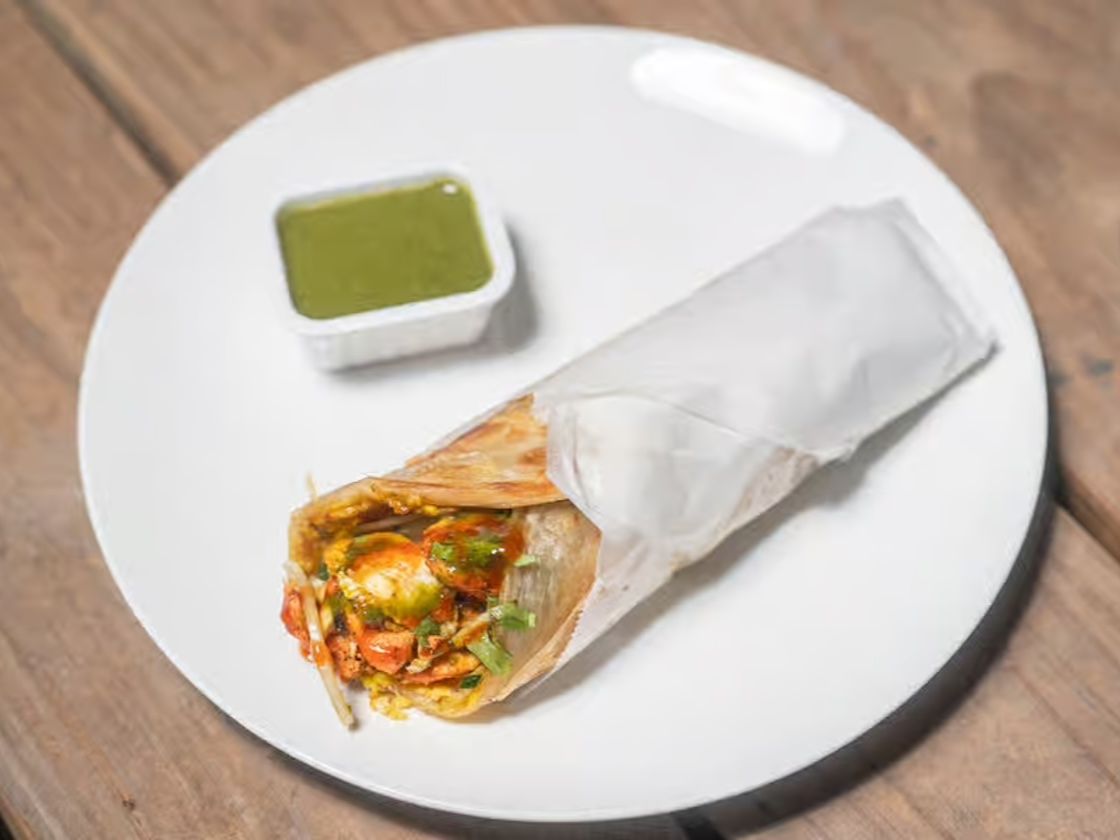 Chicken & Egg Roll.