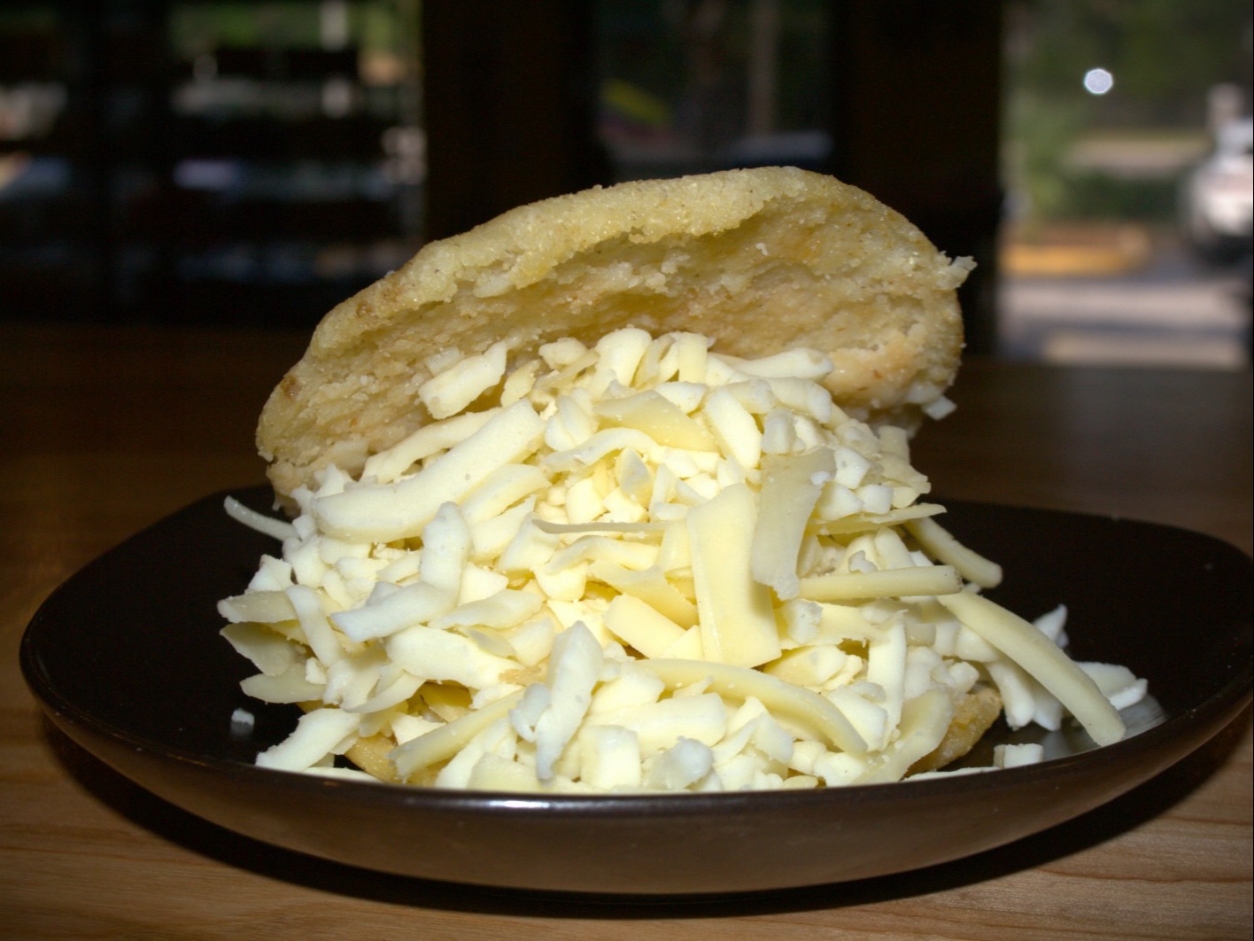 Handmade Venezuelan Cheese Arepa / Arepa de Queso de Mano.