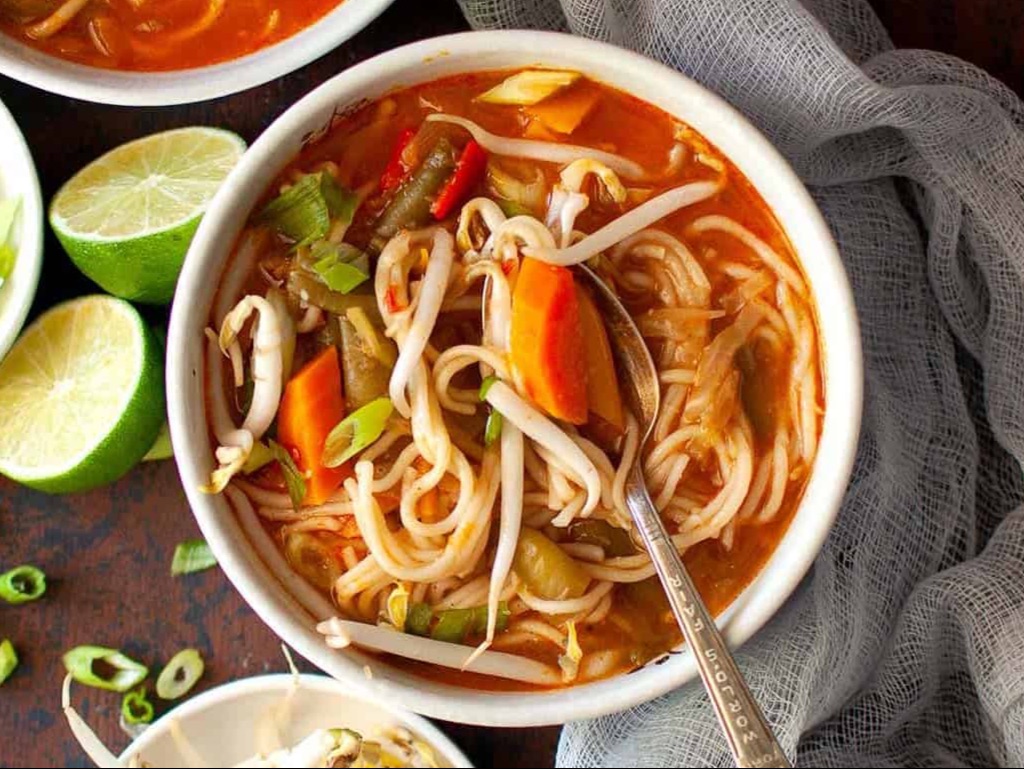 Vegetable Thukpa.