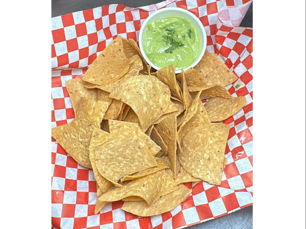 Chips w/ Guacamole.