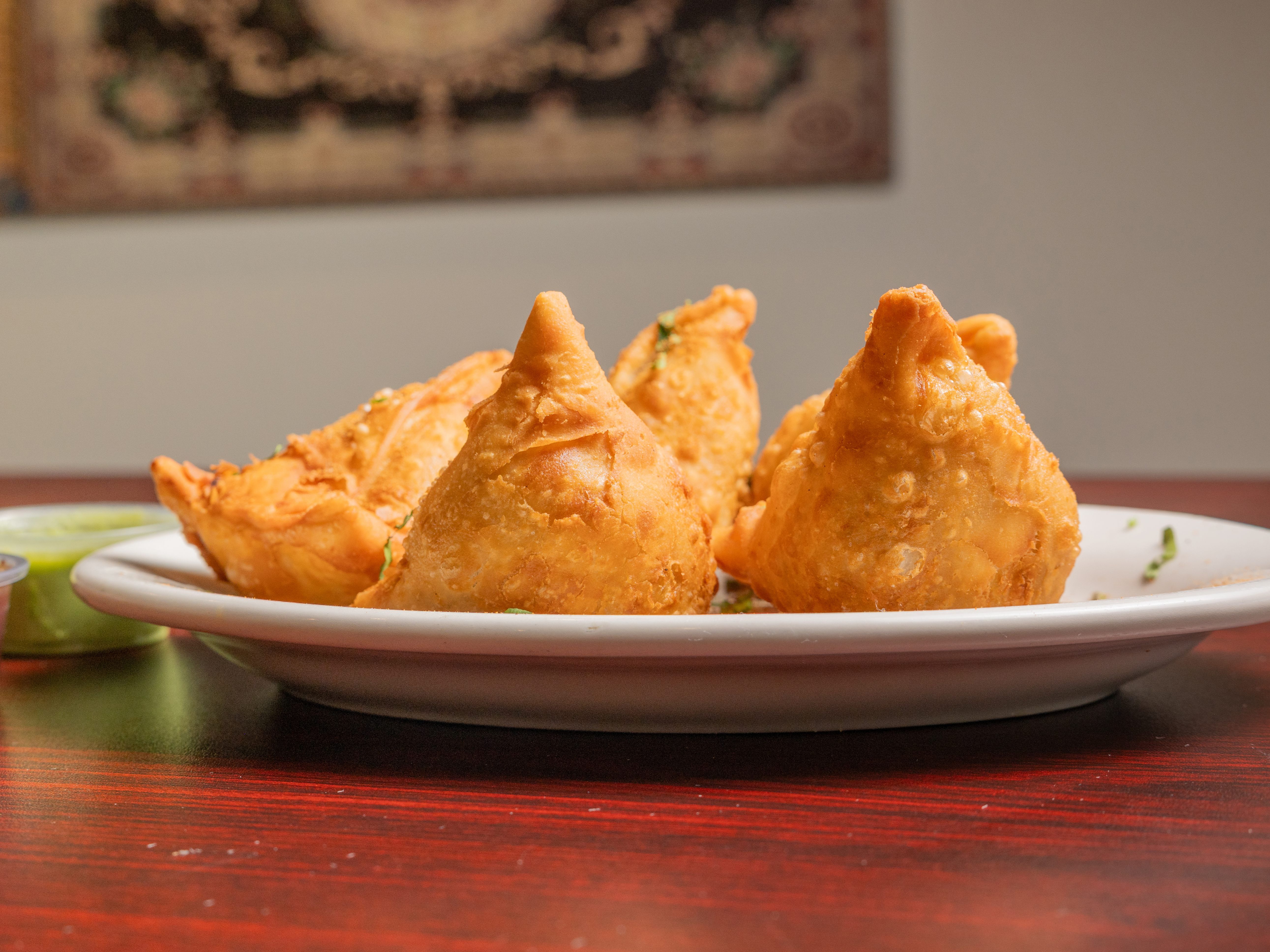 Samosas (5pcs).