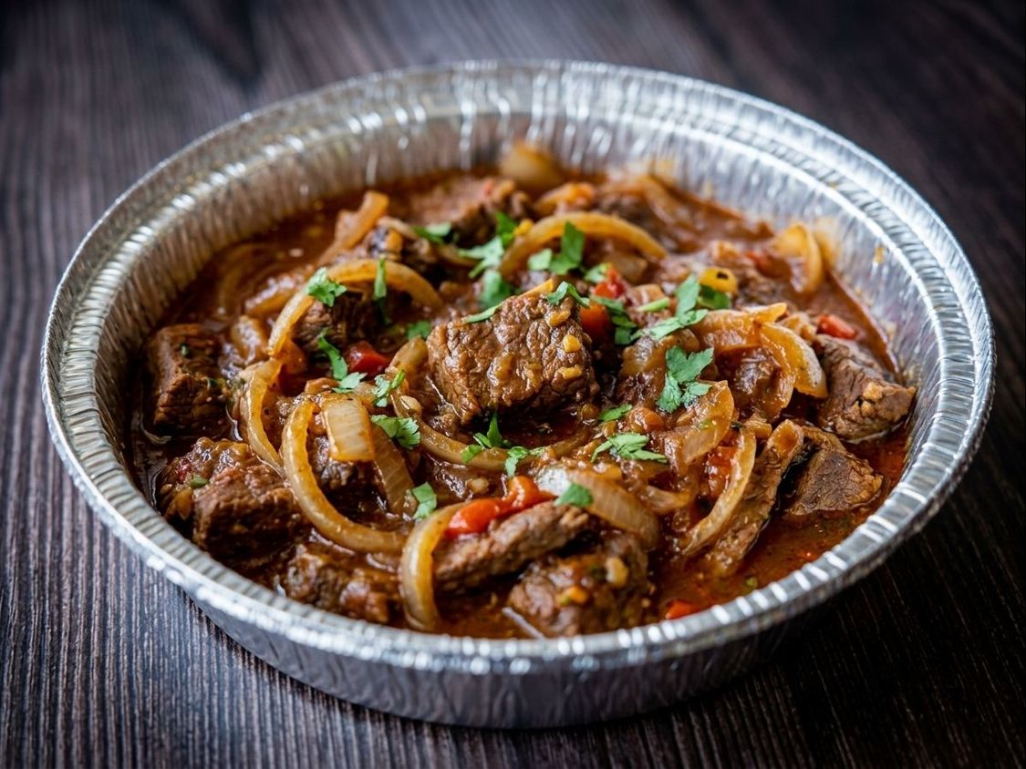 Bistec Encebollado (Steak & Onions)
