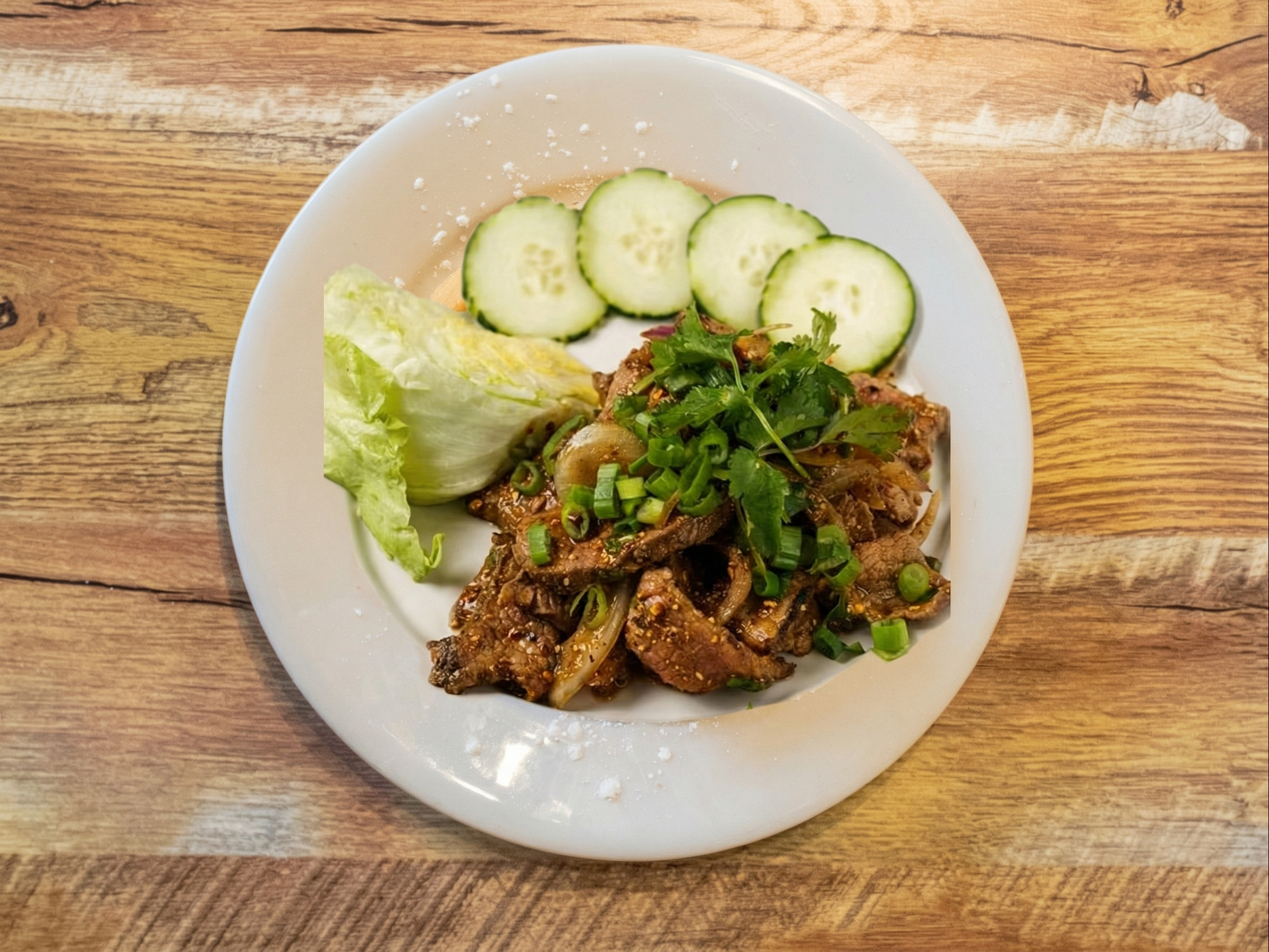 Yum Neua (Beef Salad).