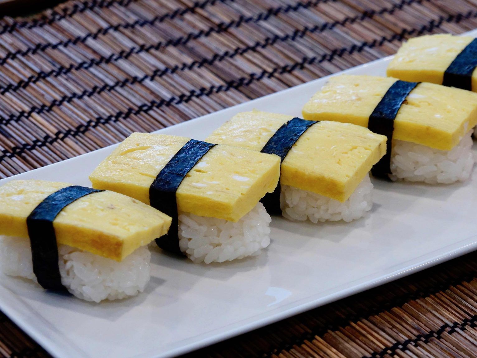 Tamago Nigiri.
