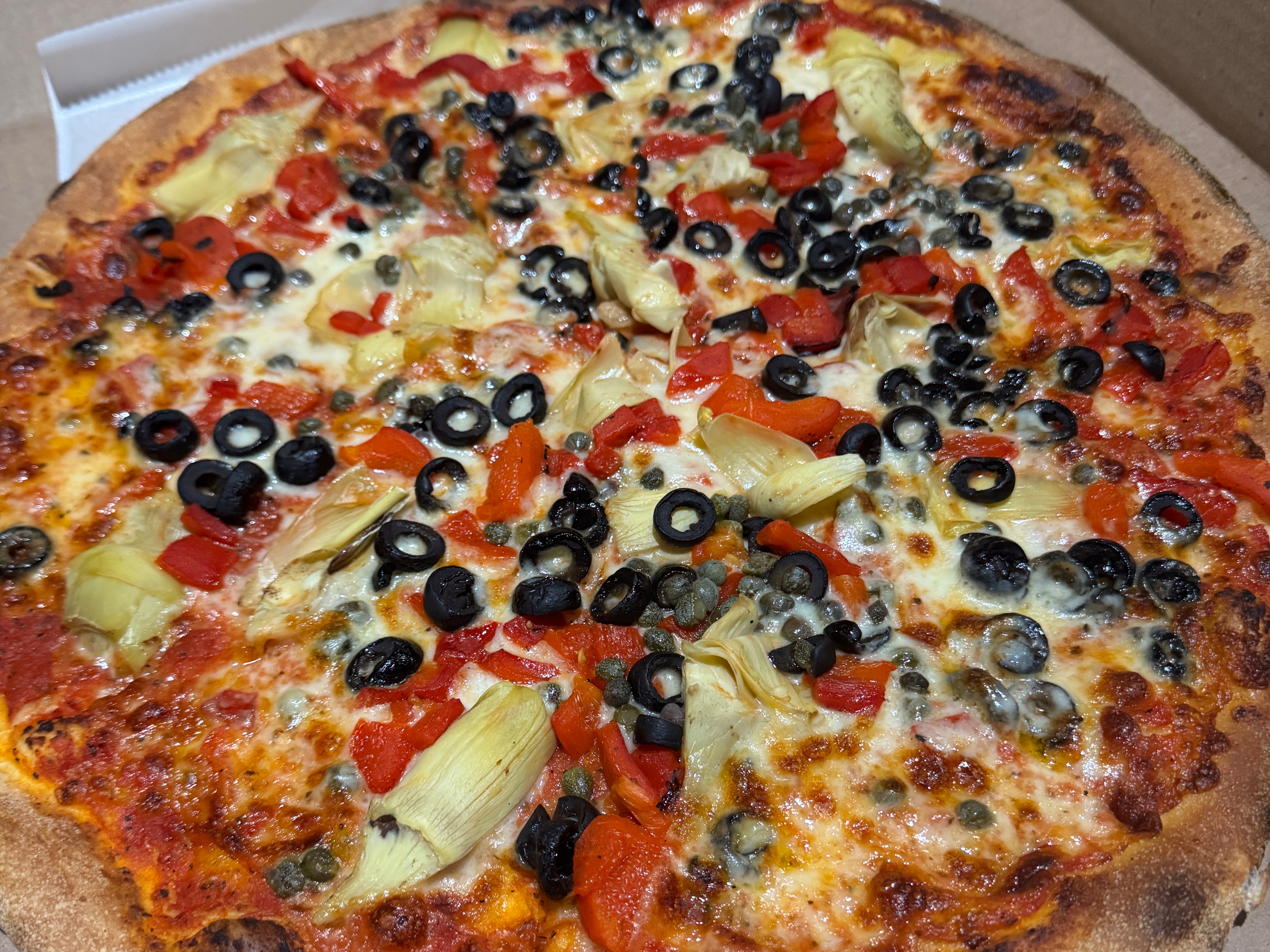 Puttanesca Large 16".