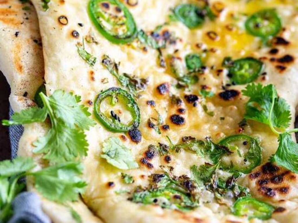 Bullet Naan (Spicy).