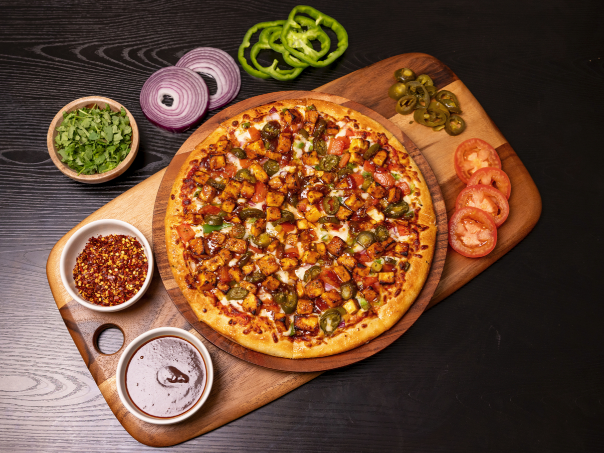 Korean Chili Paneer Pizza