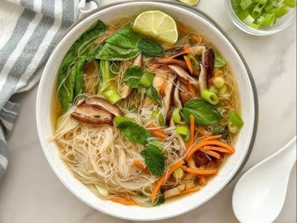 P11. Vegetarian Pho.