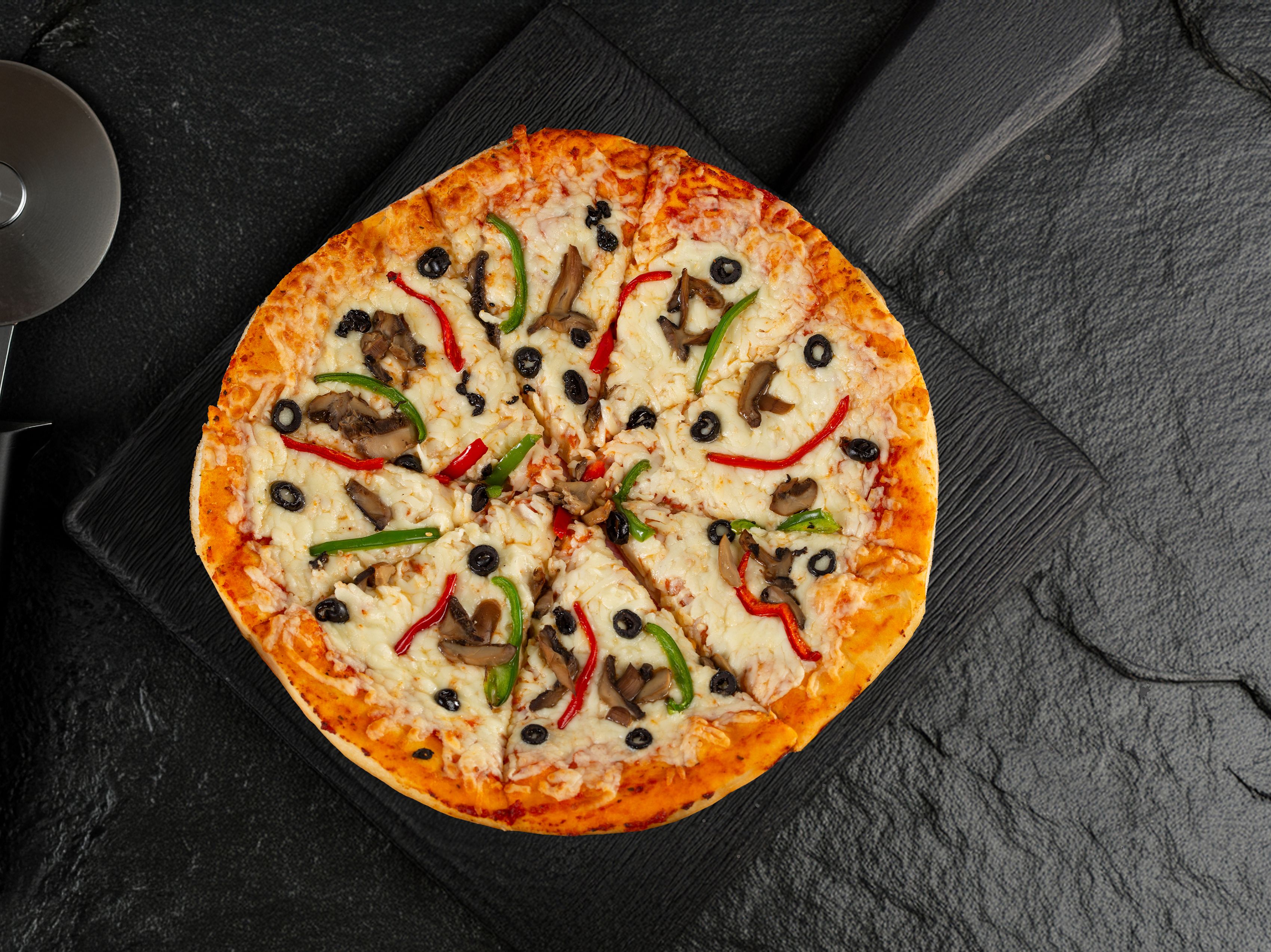 Pizza Flatbread / بيتزا.