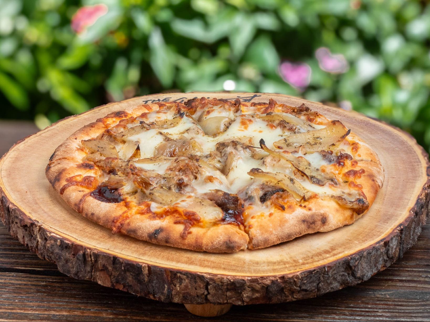 Pulled Pork Pizzetta.