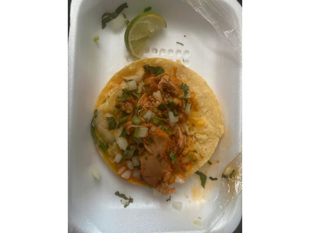 #84 Tacos de Pollo.