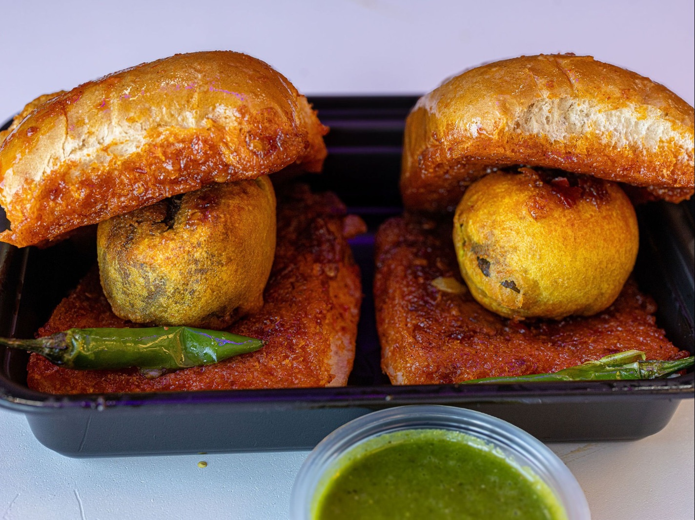 Schezwan Vadapav (S).