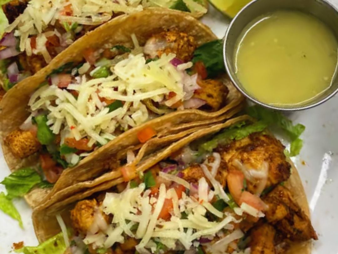 VEGAN CHORIZO TACOS (C).