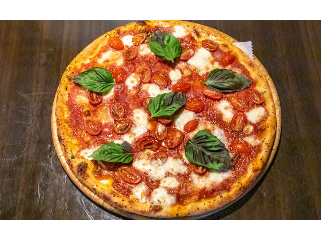 Classic Margherita Small 12".