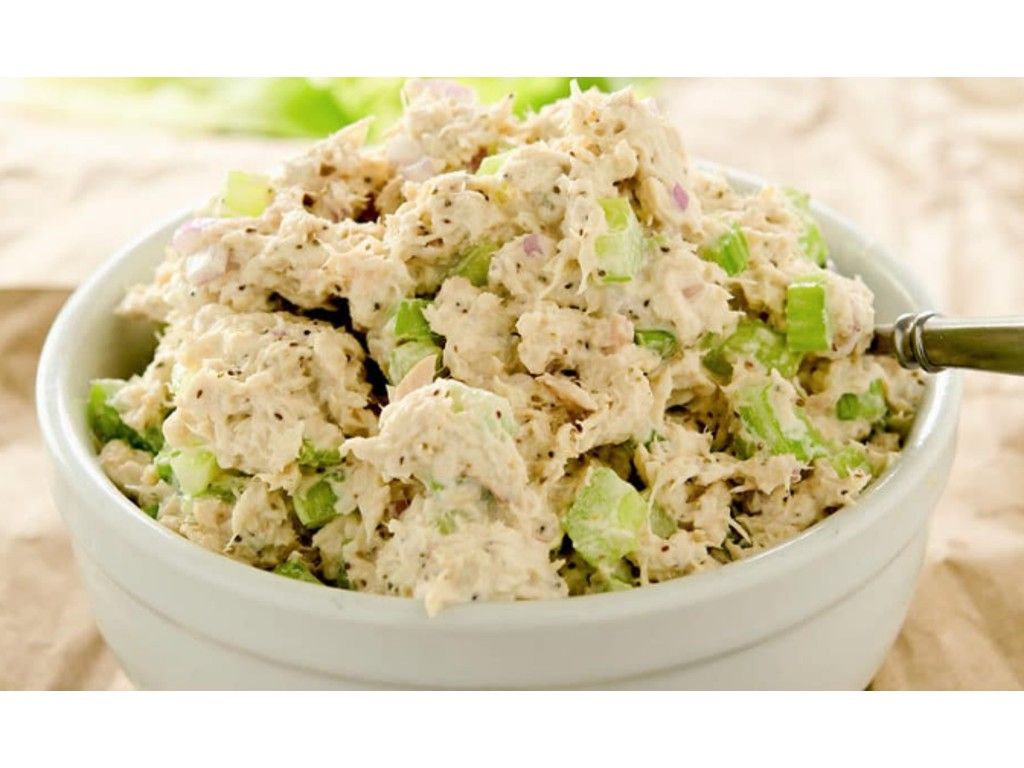 1lb Homestyle Tuna Salad.