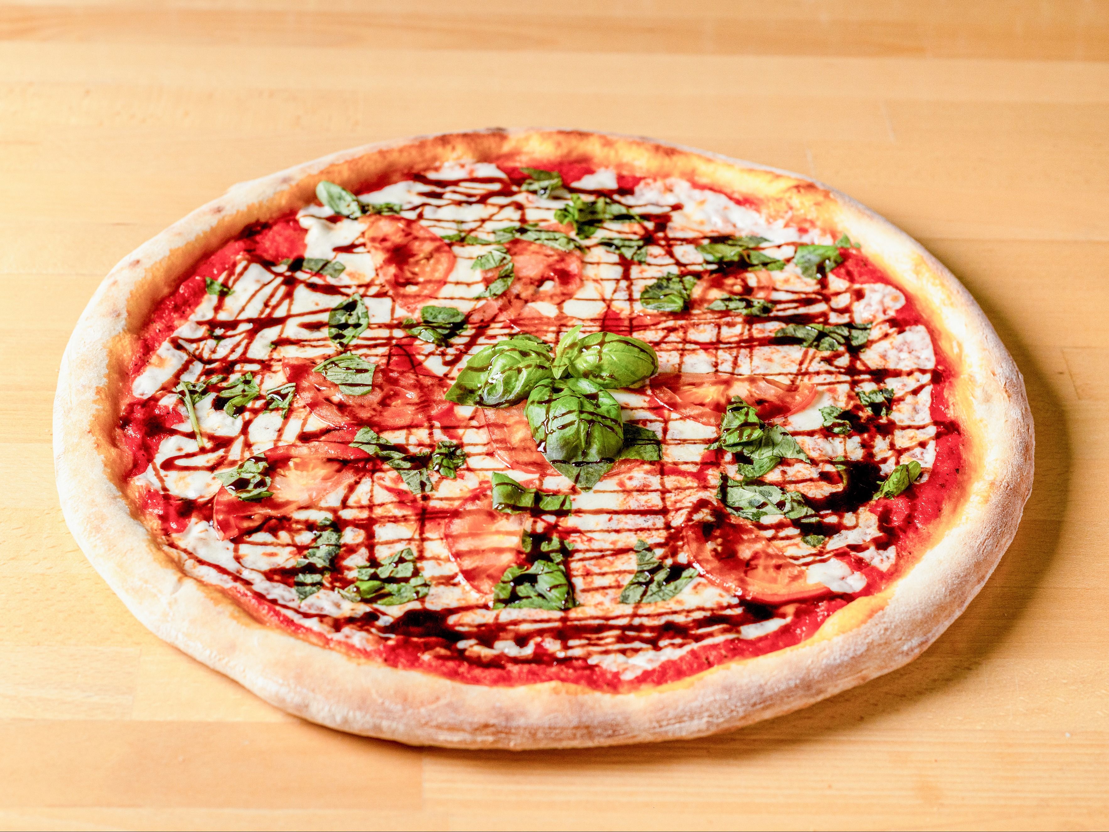 Caprese, 10" (Personal)