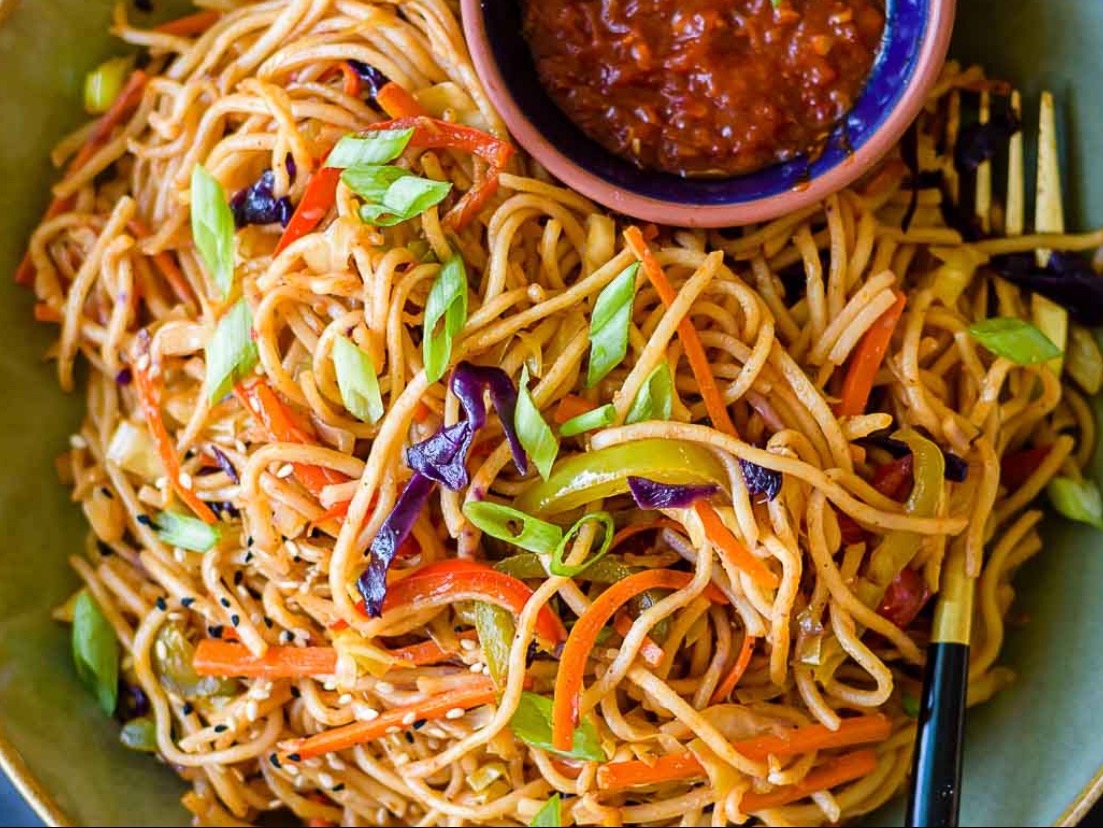 Schezwan Noodles.