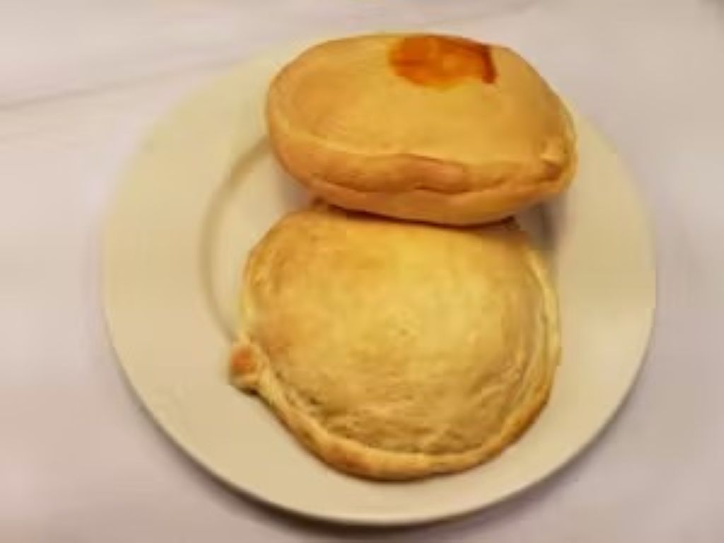 EMPANADA ROJA-WISTUPIKU.