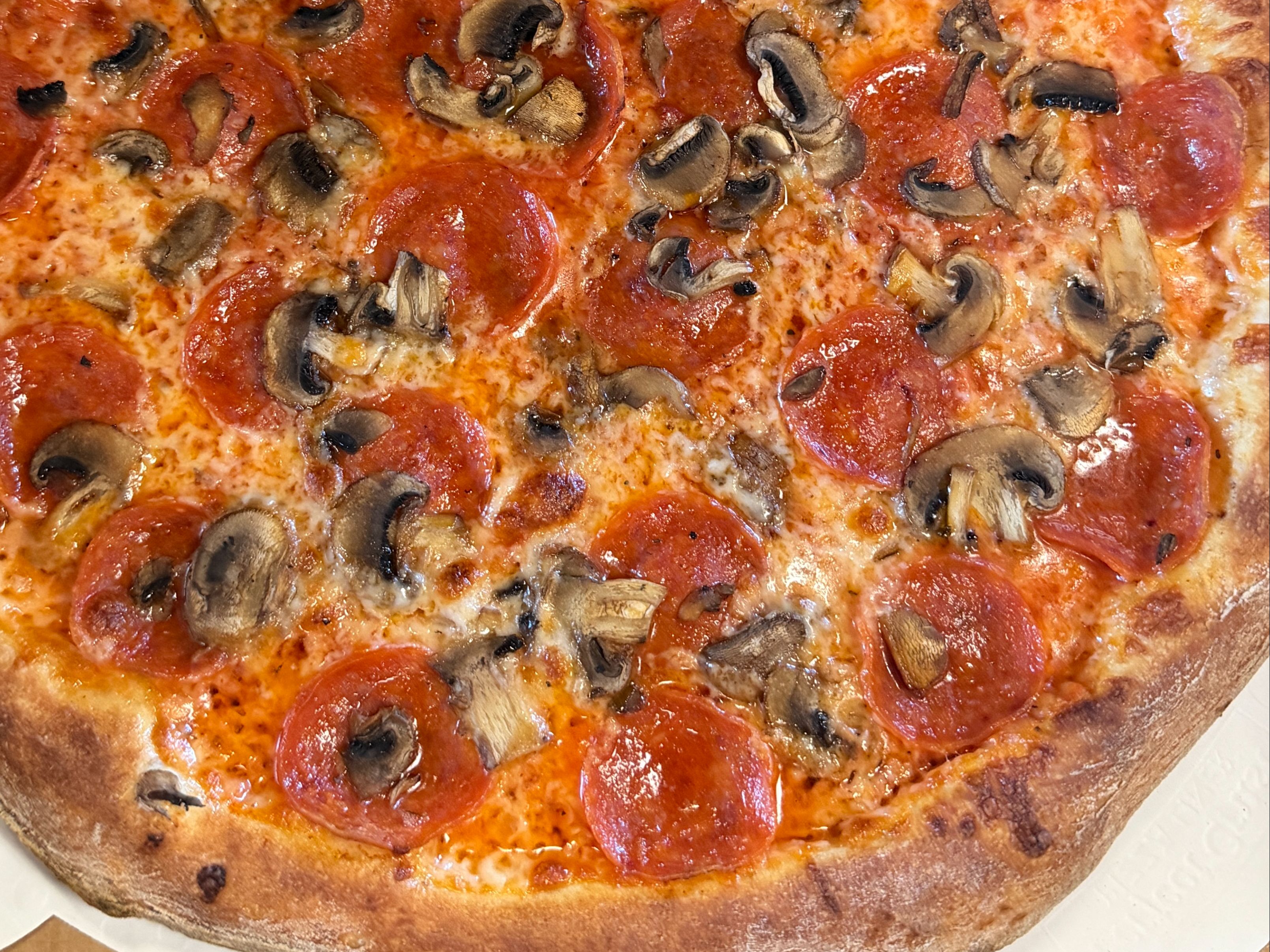 XL Pizza.