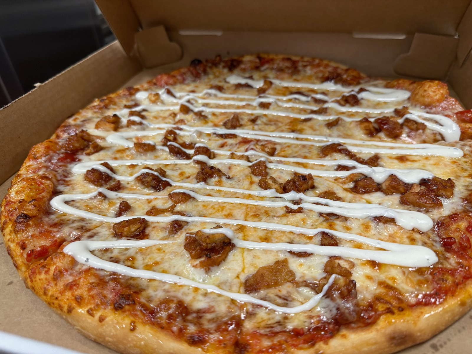 BBQ Chicken Pizza (online)